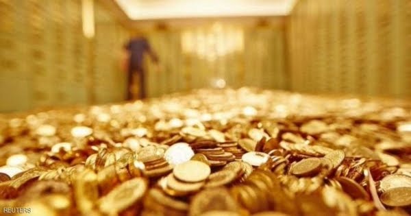 انخفاض قياسي لاحتياطات الذهب والعملات الأجنبية في العالم و3 دول عربية تسجل نموا بالمليارات