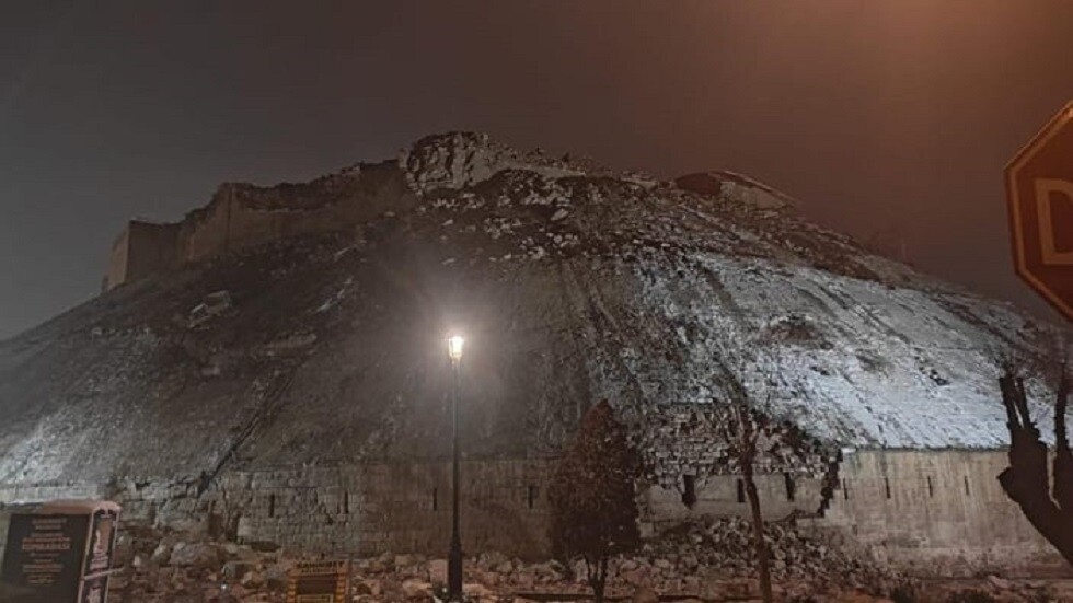 وسائل إعلام: قلعة غازي عنتاب التاريخية تعرضت للدمار جراء الزلزال التركي